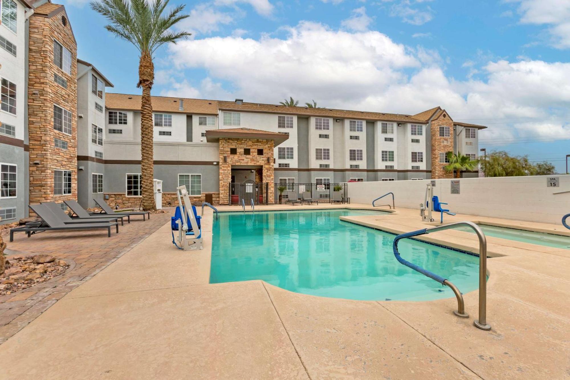 Best Western Plus Yuma Foothills Inn & Suites Exterior photo